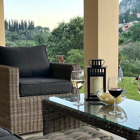 Villa Alexakis Doukádes Esterno foto