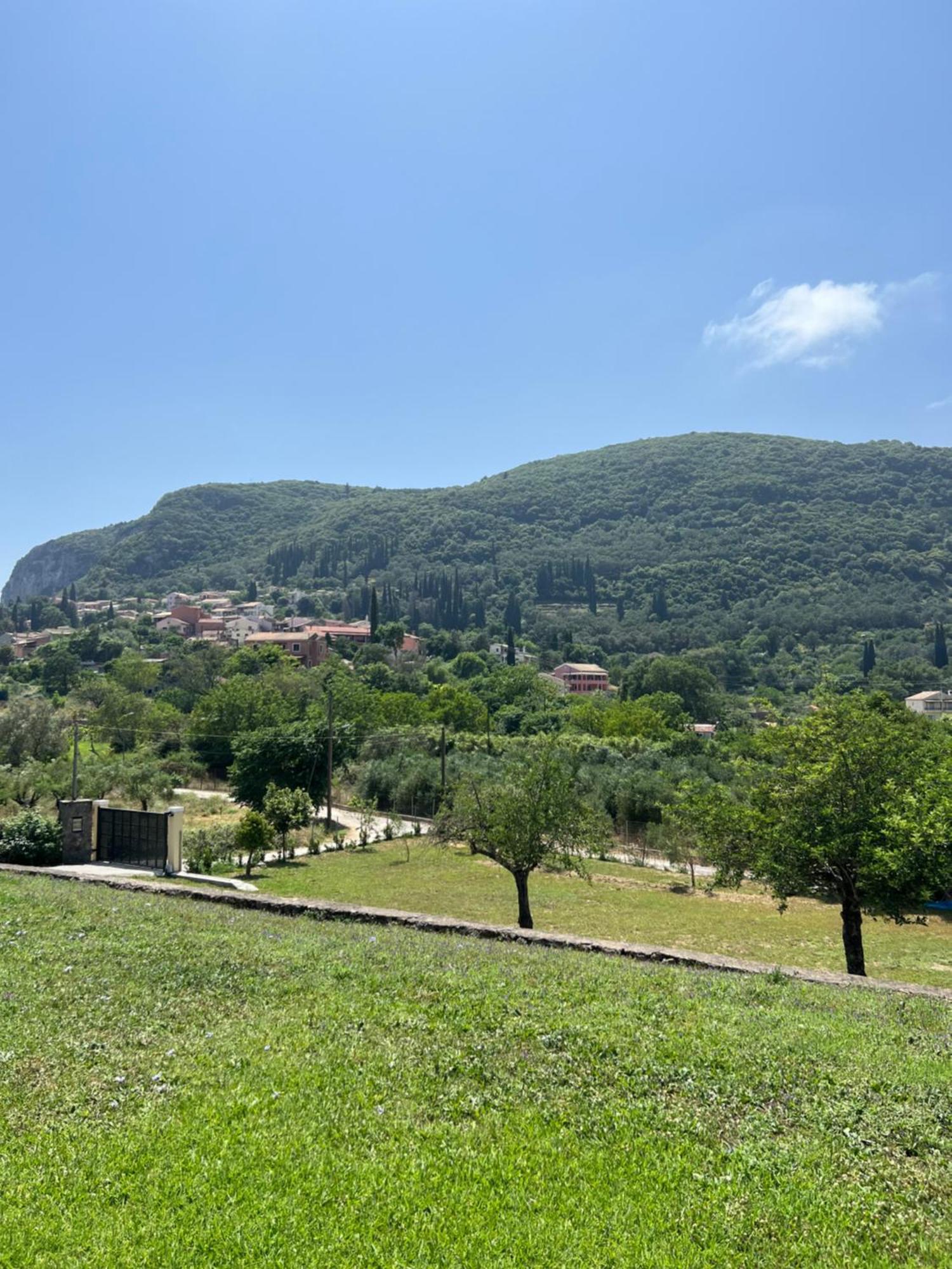 Villa Alexakis Doukádes Esterno foto