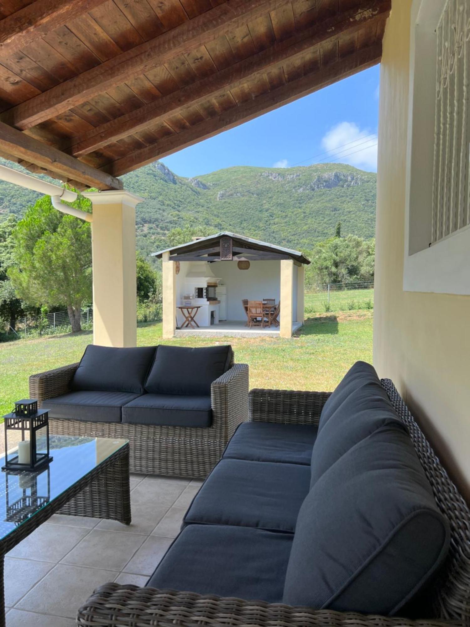 Villa Alexakis Doukádes Esterno foto